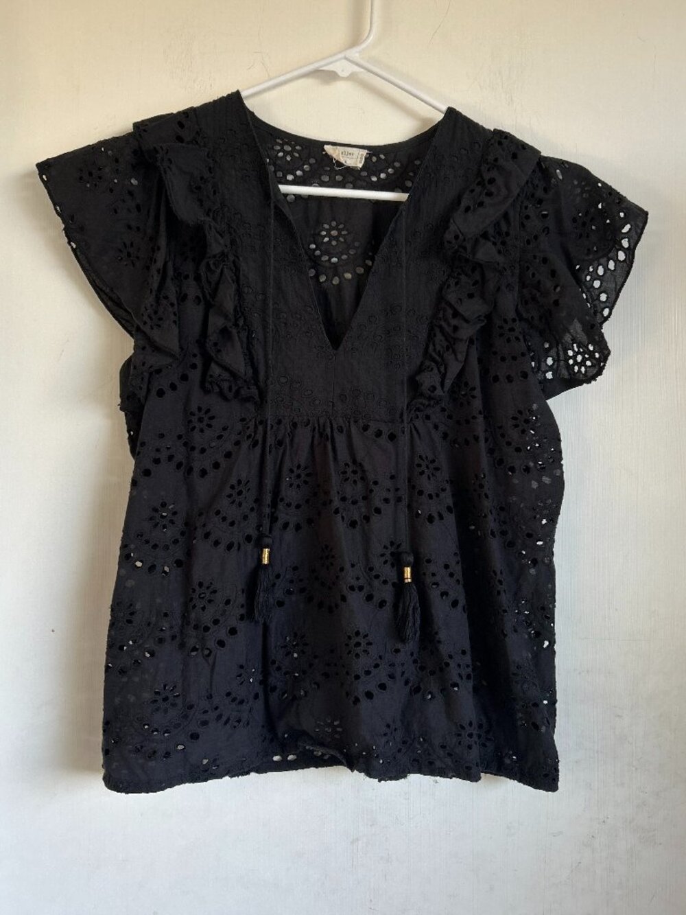 Artelier Nicole Miller - Black Laser Cut Short Sleeve Blouse